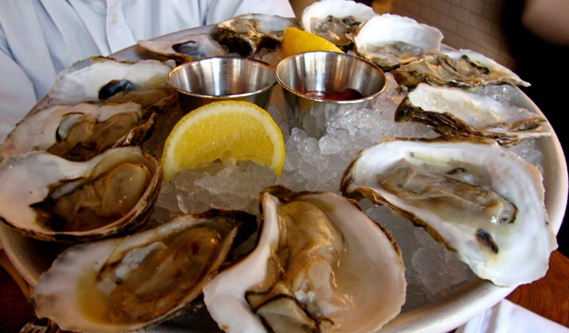 Raw Oysters professional eating