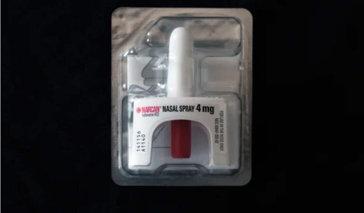 Life-Saving Miracle in a Bottle: The Surprising Reason Every Parent Needs Narcan at Home!