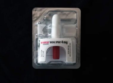 Life-Saving Miracle in a Bottle: The Surprising Reason Every Parent Needs Narcan at Home!